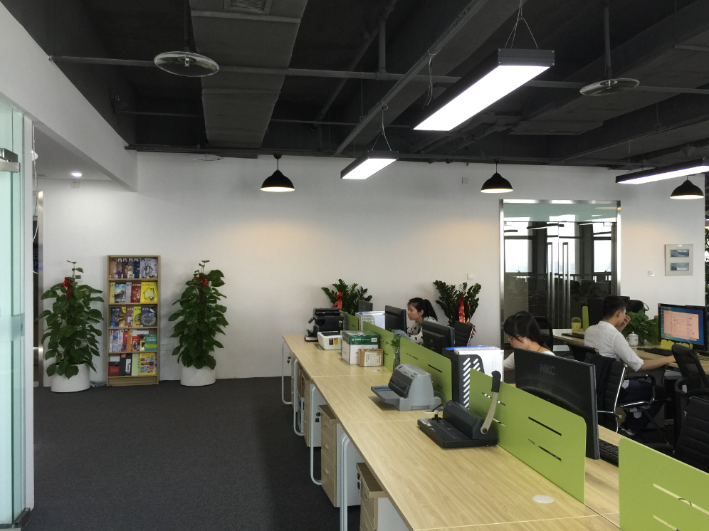 至尊宝作为闽南地区专业从事电子商务的第三方运营服务商,为传统品牌