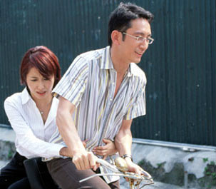  p>《黑夜彩虹》是香港电视广播有限公司(tvb)2003年拍摄制作的22集