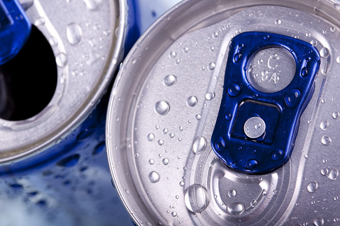 fraze(艾马尔·克林安·弗雷兹)发明了易拉罐,即用罐盖本身的材料经