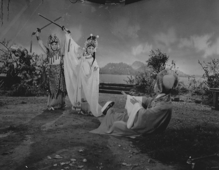  p>《白蛇传》, a target="_blank" href="/item/上海电影制片厂