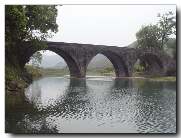  p>凤翼亭碑位于广东省 a target="_blank" href="/item/乐昌市黄圃镇