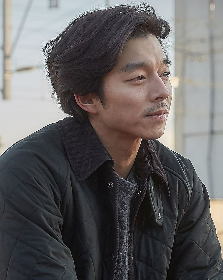 孔刘艺名是来自父母姓氏,曾被译为孔侑,孔兪, 孔俞, 孔宥, 孔郁