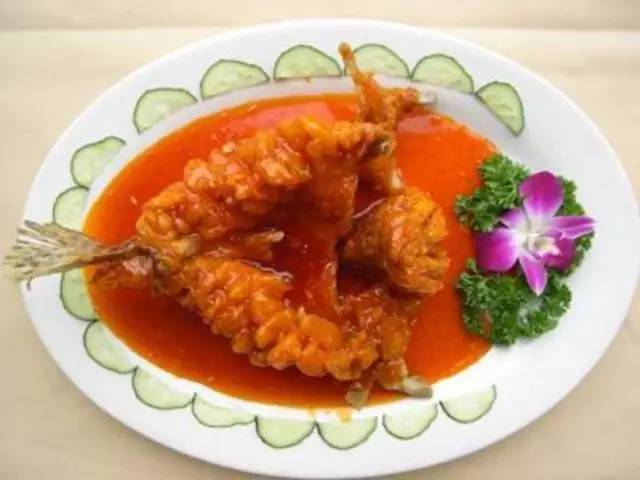  p>酥油饼,亦称吴山酥油饼.