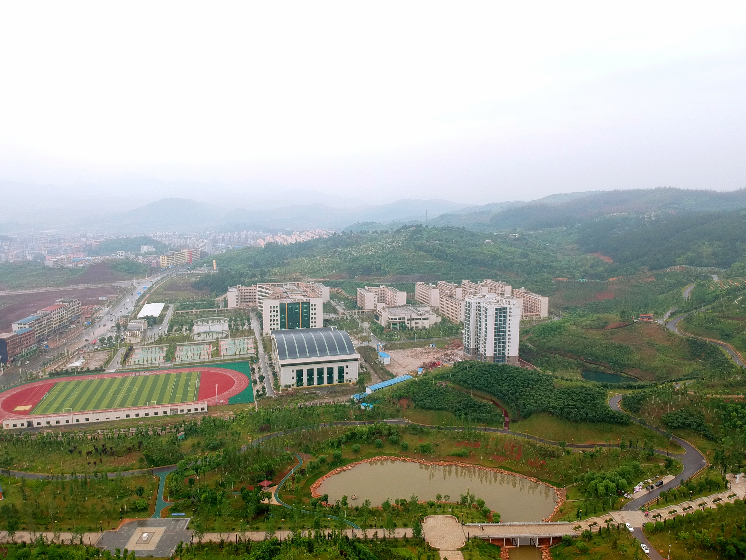  p data-id="gnwohwrs0k"> a target="_blank" href="/item/临武一中