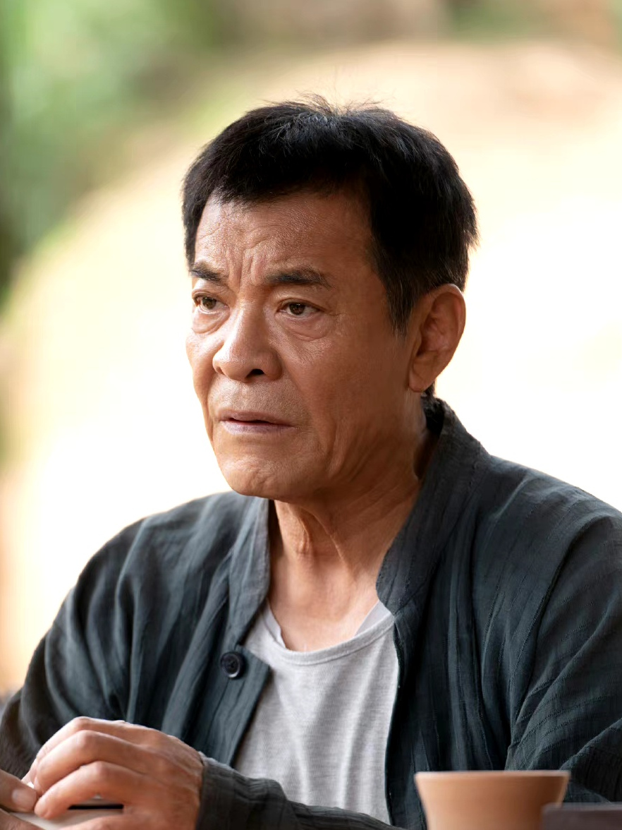 class="ref" data-ctrid="typ6jiqeqoqj">刘立本,男,是电视剧《 /span