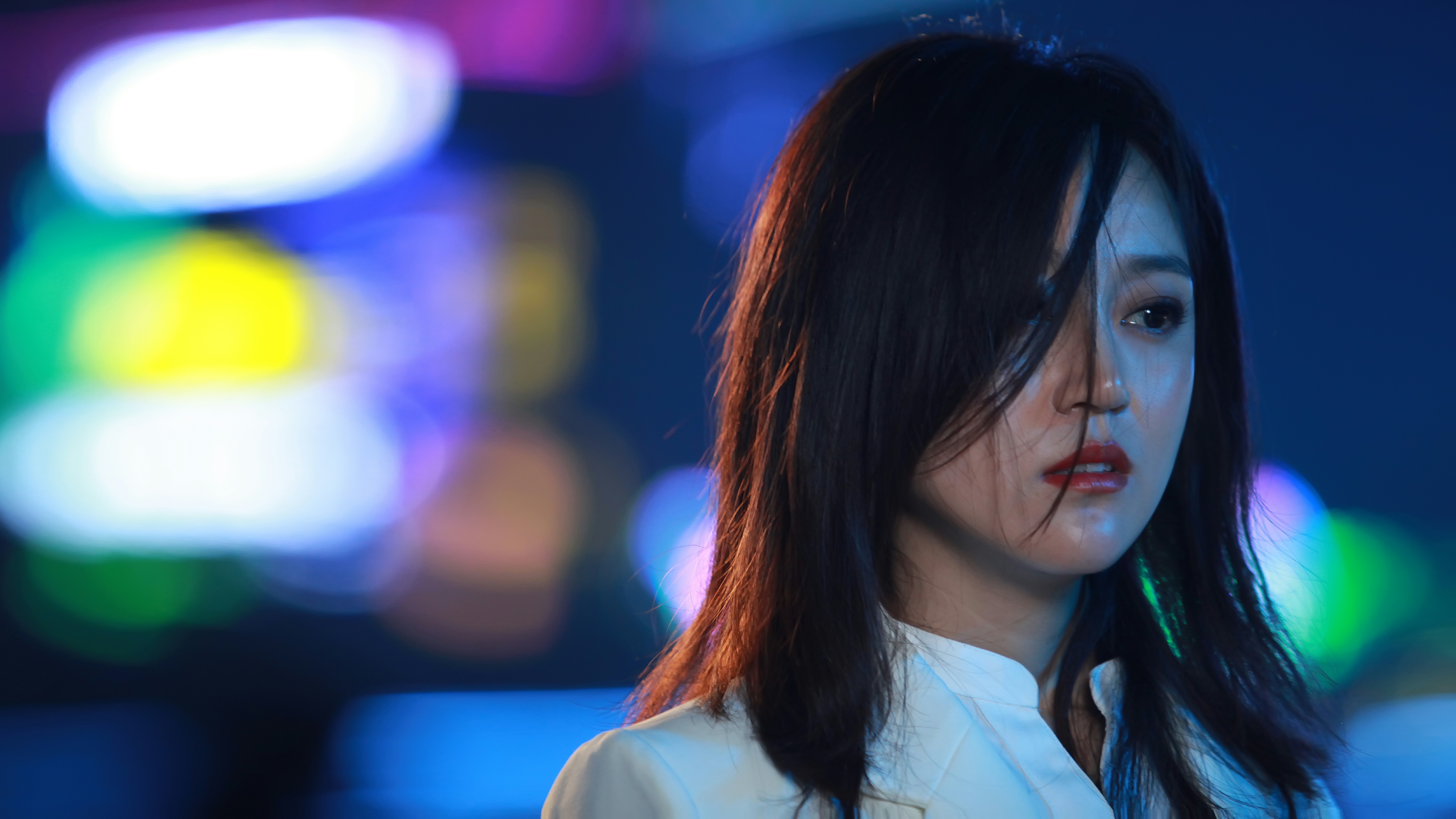  p>闫子墨(原名:闫婕),出生于陕西省,毕业于 a target="_blank" href=