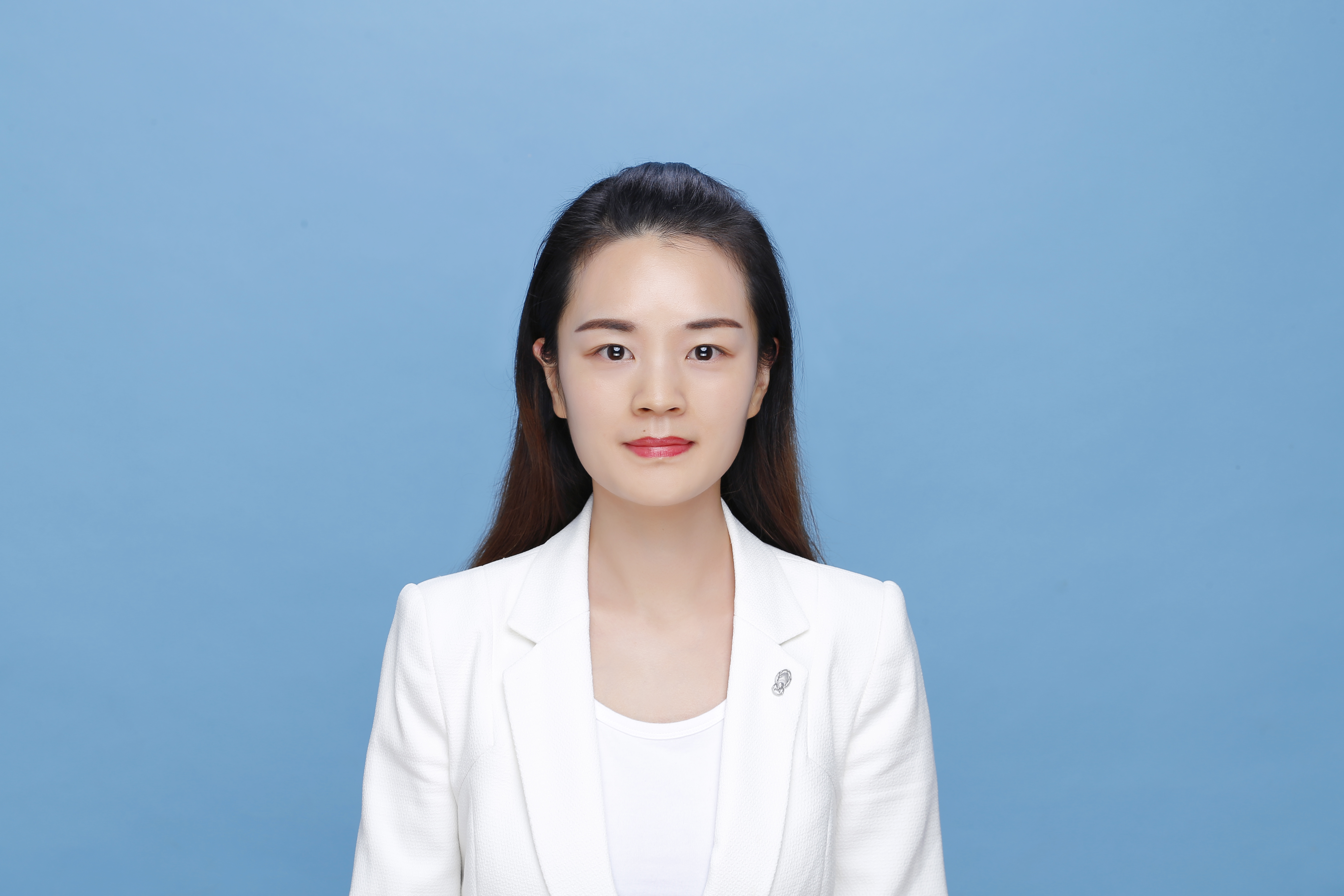 焦越,女,北京市京师律师事务所,专职律师,北京大学,法学学士.