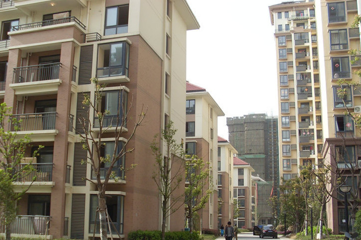  p>滨湖沁园建设地点在安徽省合肥市滨湖新区,(单体)建筑总面积为