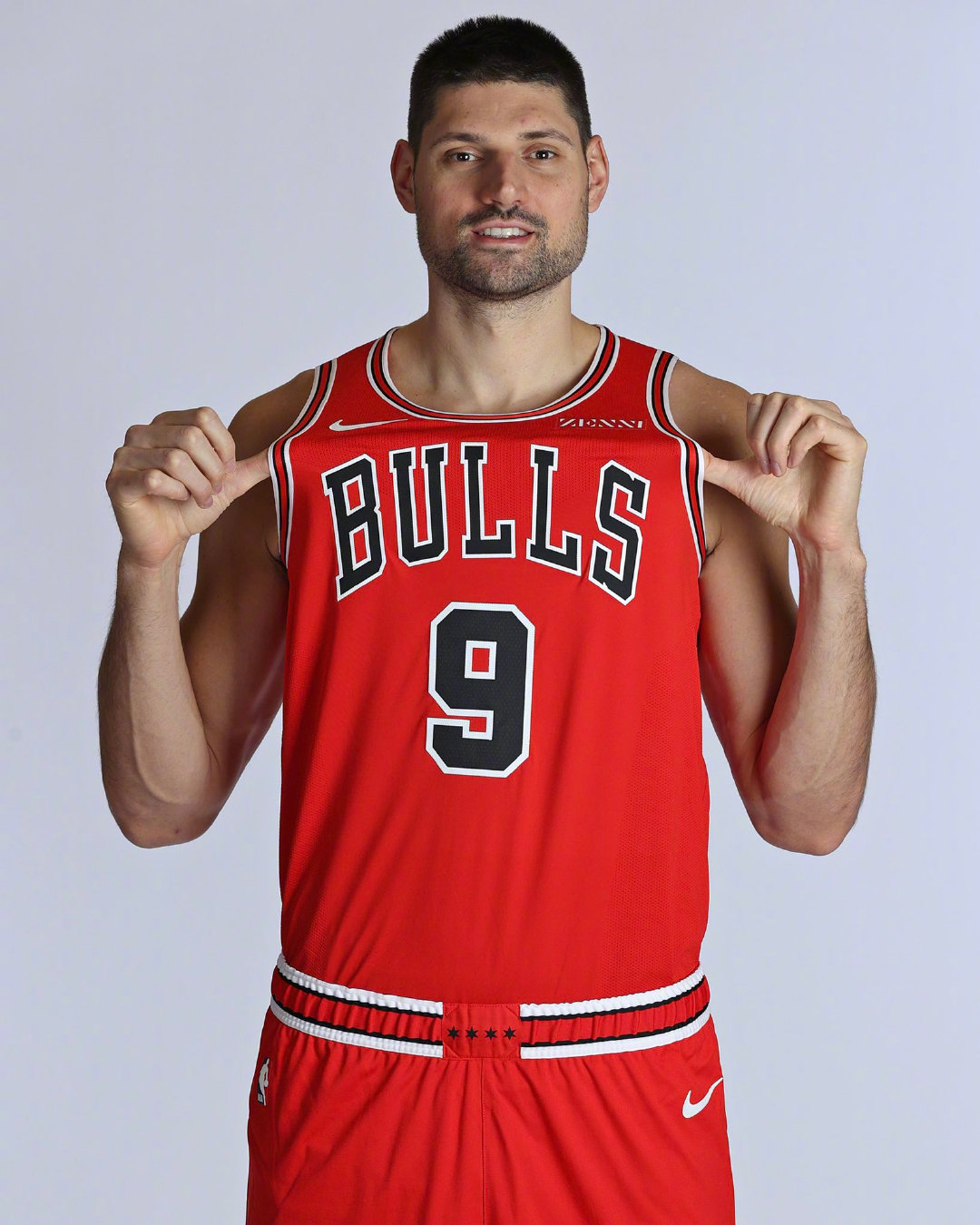 尼古拉-武切维奇