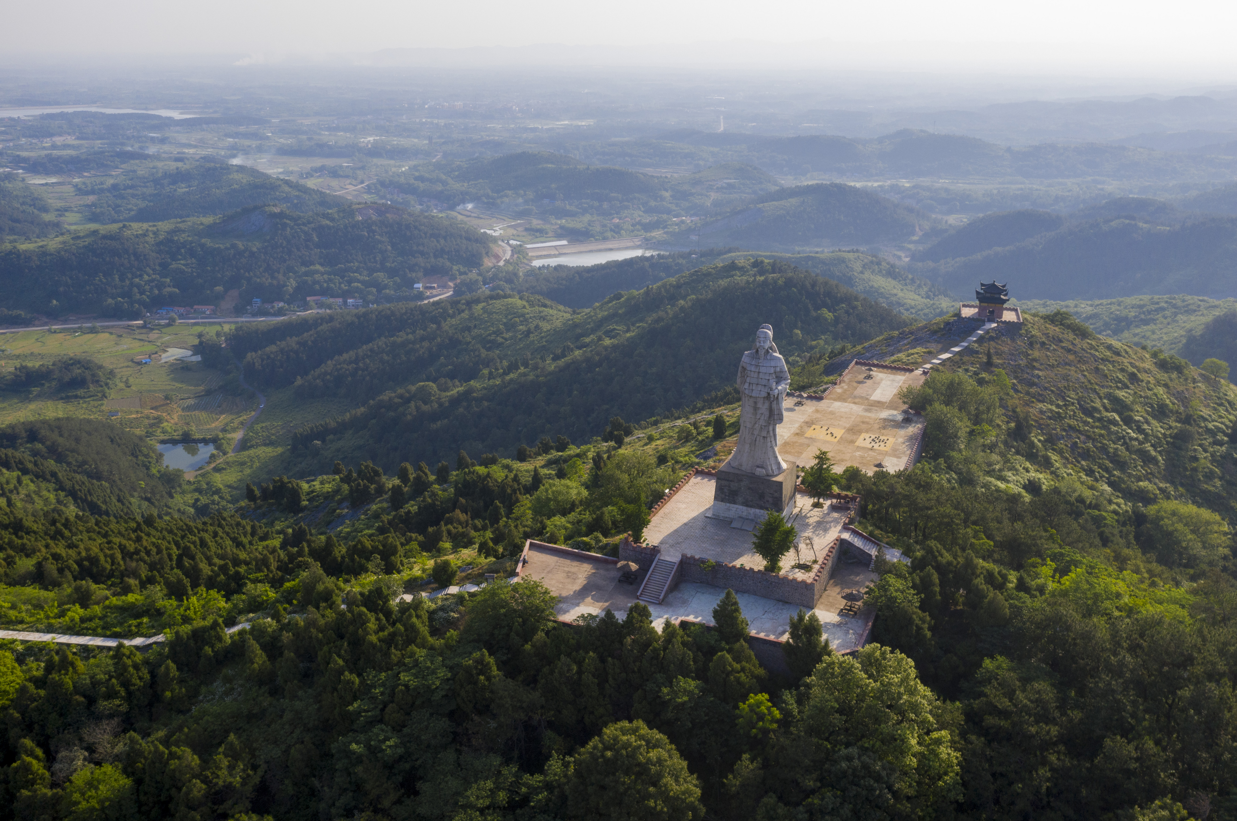 白兆山李白文化风景区