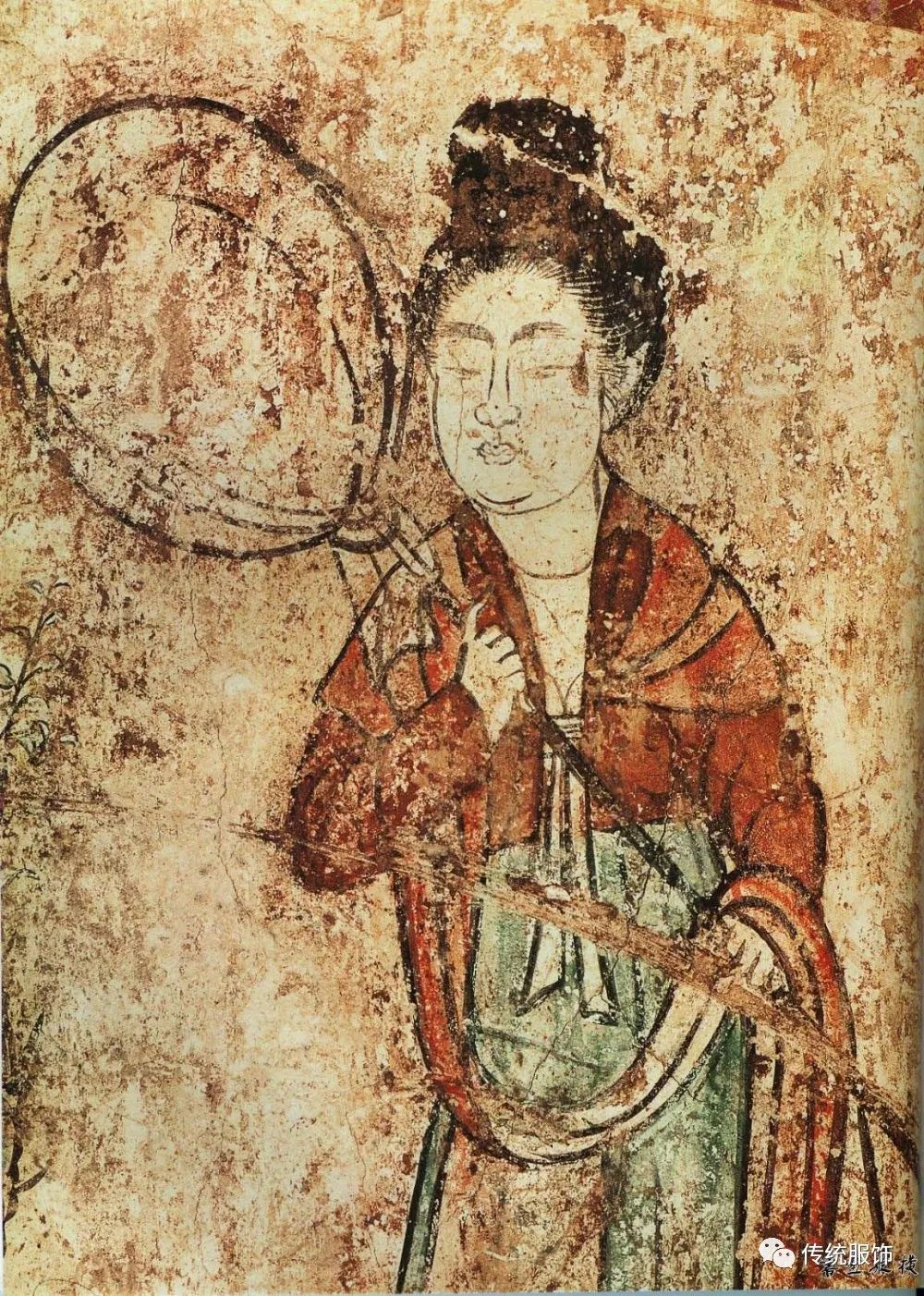 「披帛」怎么围才好看？来看百变「披巾」的异域联动_百科TA说