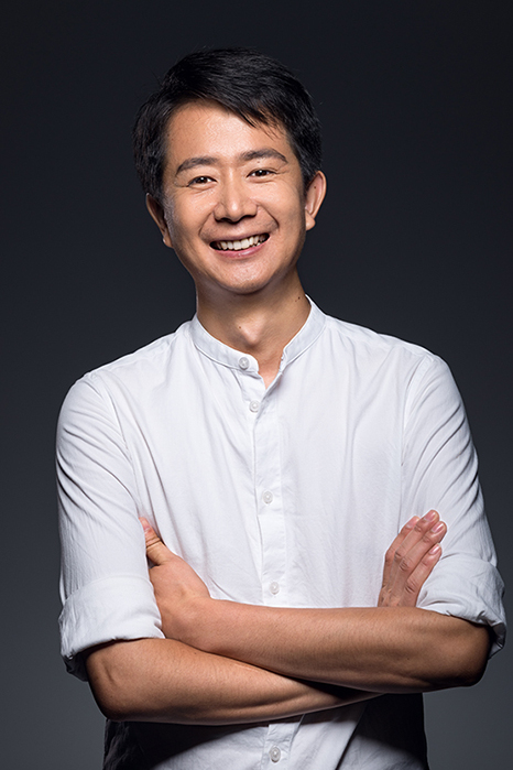  p data-id="gnaz5k87rp">艺术家李钢,1986年生于 a target="_blank"