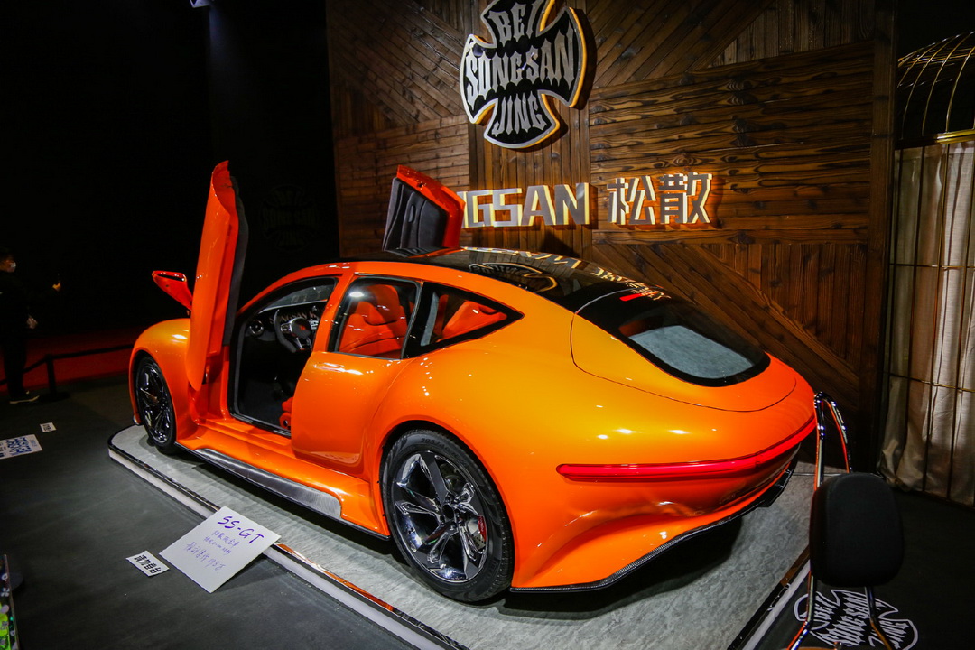  p>ssgt是比亚迪于2021年发布的车型. /p>