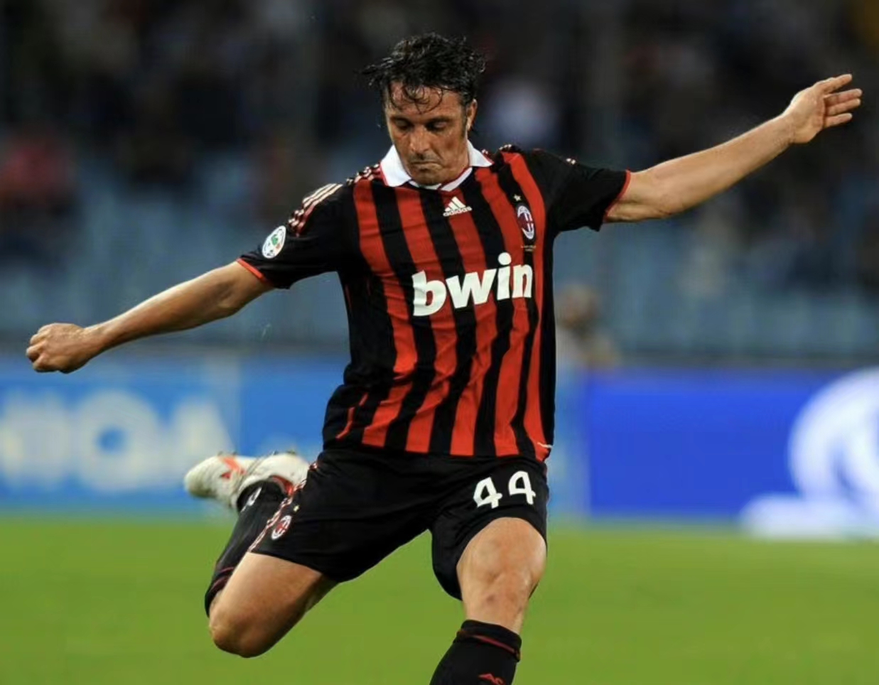  p>马西莫·奥多(massimo oddo),1976年6月14日出生于意大利佩斯卡纳