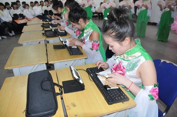 省商务学校即原黑龙江省供销学校,始建于1952年,位于省会哈尔滨市,是