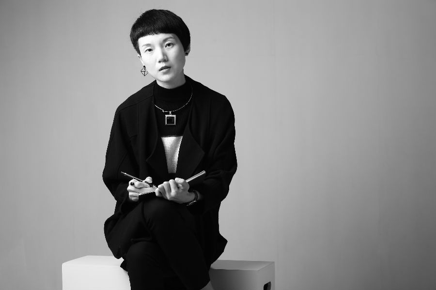  p>《小家,越住越大》作者是逯薇,是2016年由中信出版集团出版的图书.