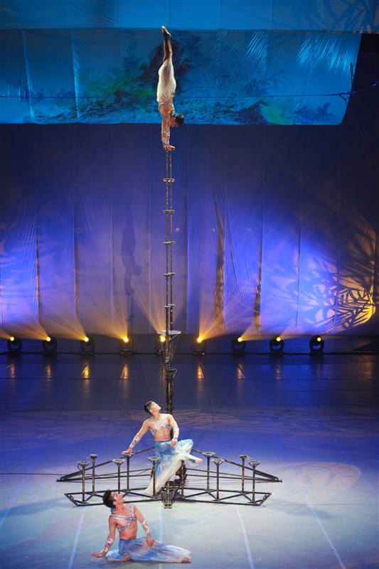  p>李振宇,男,国家二级杂技 a target="_blank" href="/item/演员