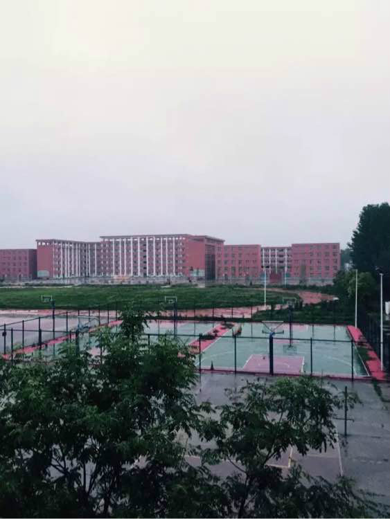  p>西平高中全称河南省西平县高级中学,位于河南省西平县,坐落于西平