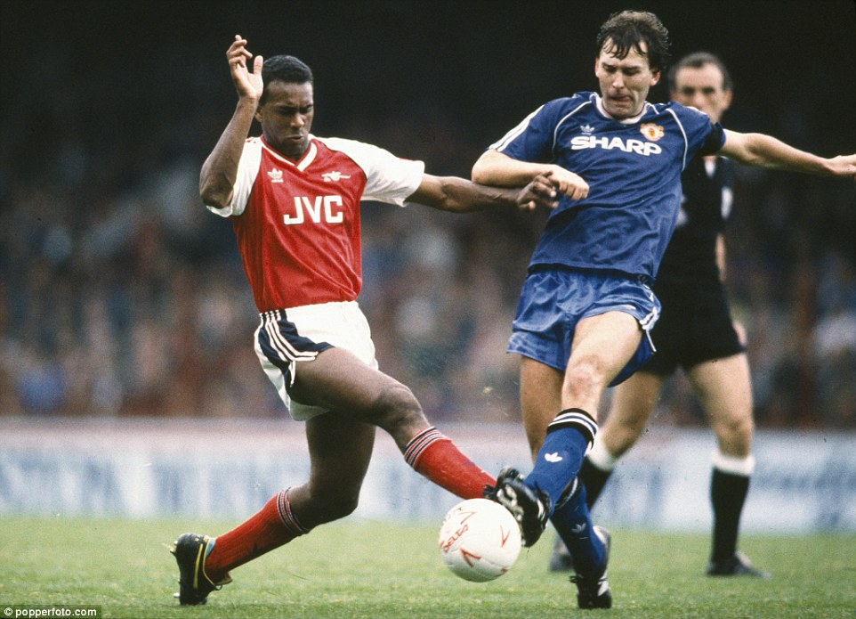  p>布莱恩·罗布森(bryan robson),1957年1月11日出生于英格兰 a