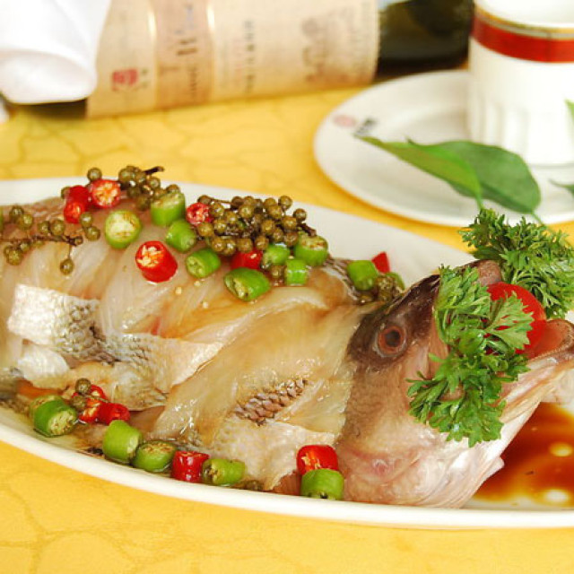 特制鲜椒鲈鱼