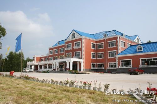 鹤岗将军石山庄