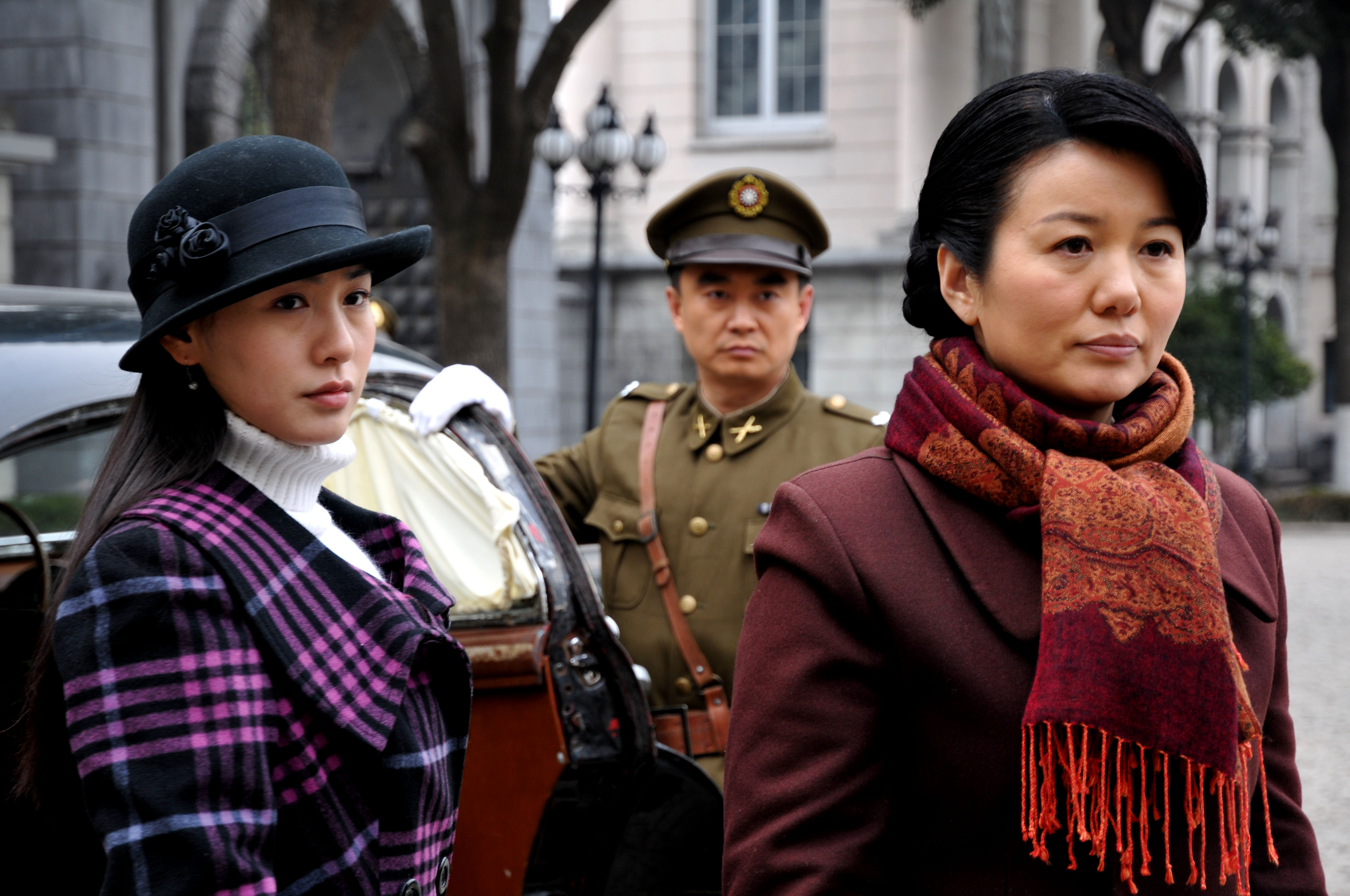  p>《夜隼》是一部改编自修崃荣的长篇小说《特工行动》的谍战剧,由