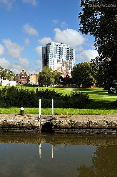  p>赫特福德郡(英文:hertfordshire,英文简称:herts),英国英格兰东部