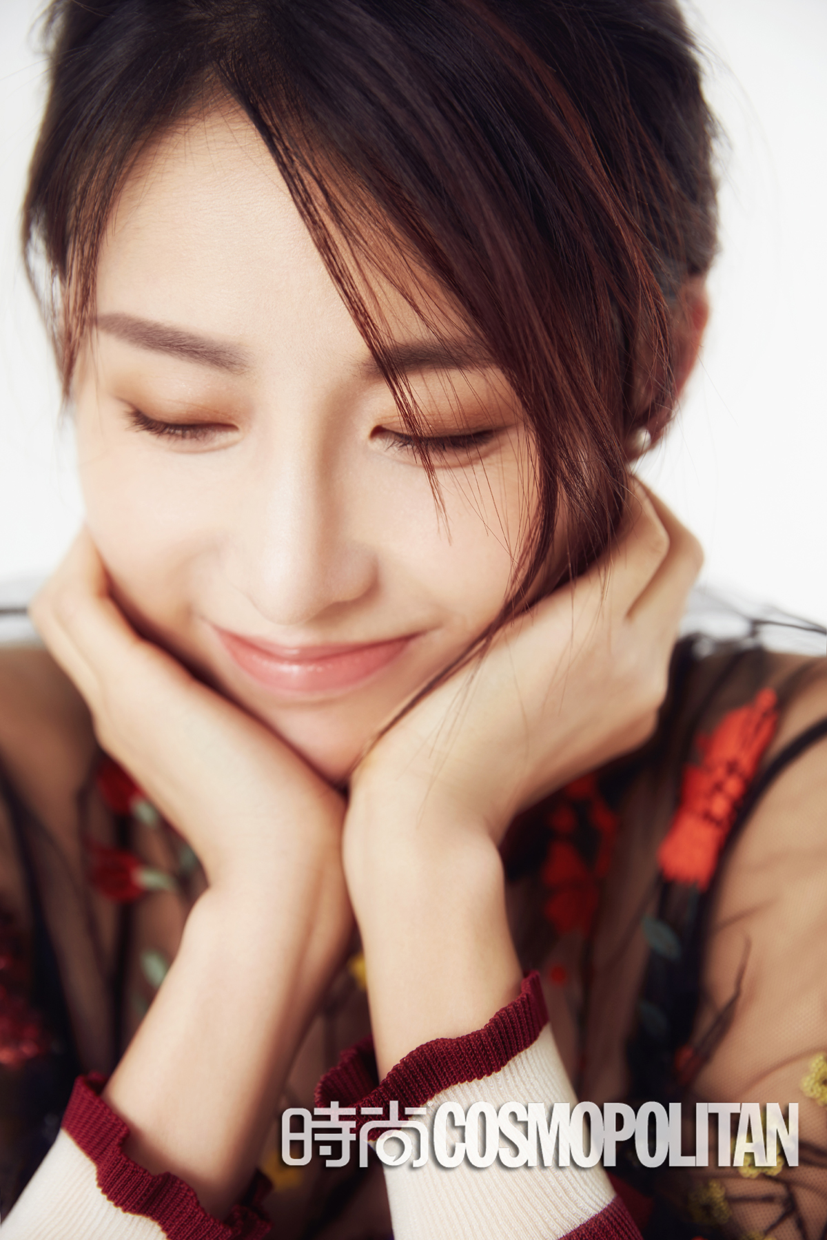  p>贾青,1986年11月2日出生于陕西省西安市,中国内地影视女演员,歌手