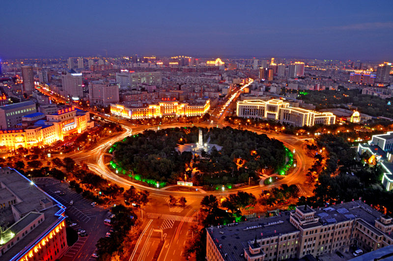  p>人民广场(people`s square)位于中国吉林省长春市朝阳区,是长春市