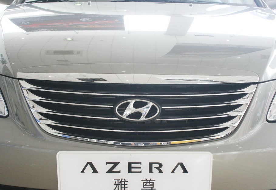  p>雅尊是韩国现代公司推出的前轮驱动模式高级轿车,从1986年开始生产