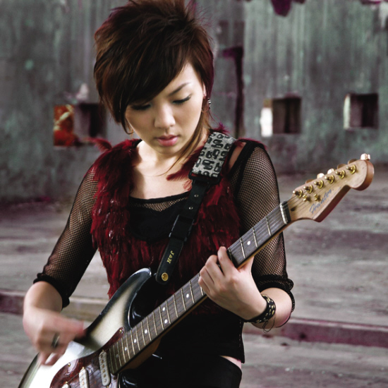 是2008年台湾艺人 a target="_blank" href="/item/李雅微/5355965"