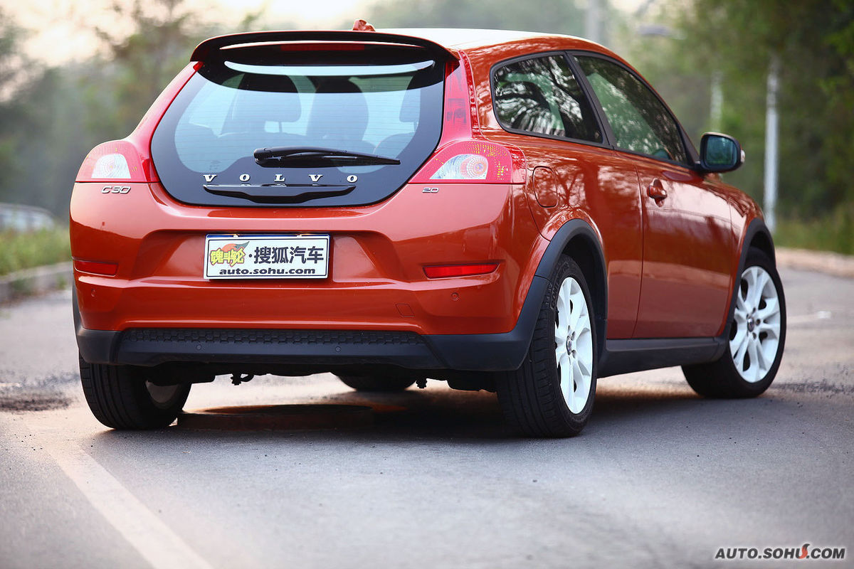 身为沃尔沃旗下全新的入门车款,c30借由着掀背设定与全新家族风格设计