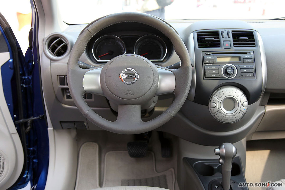  p>日产阳光是日产公司的阳光系列轿车,历史 a href="#">悠久 /a>.