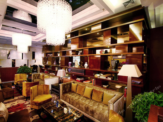  p>北京京都信苑饭店是一家涉外豪华商务酒店,位于北京西三环中路莲花