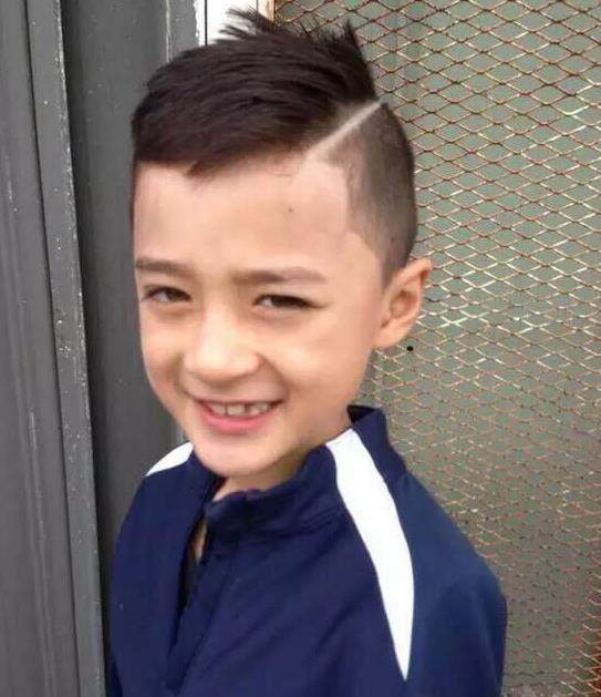  p>蔡志强,2005年7月2日出生于澳大利亚,澳大利亚男演员, a target="