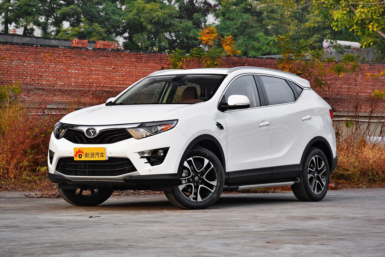 东南汽车的首款量产suv车型正式发布,同时东南汽车还公布了该车的名字