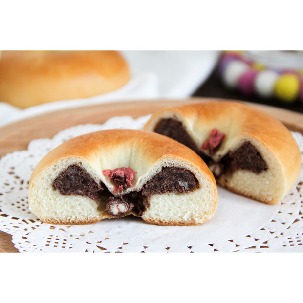 豆沙樱花面包