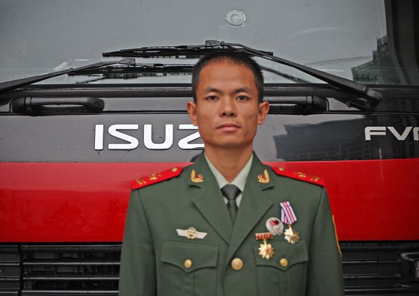 href="/item/武警/154287" data-lemmaid="154287">武警 /a>上士警衔