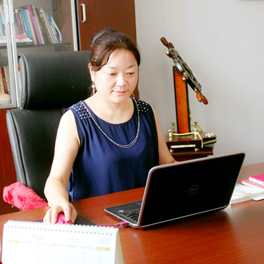  p>李静(子夜),女,1973年生,职业 a target="_blank" href="/item