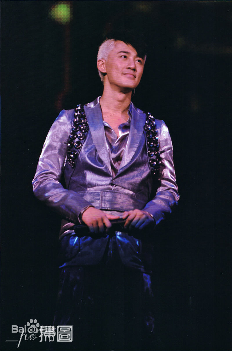  p>林峰,1979年12月8日生于福建厦门,中国香港影视男演员,流行乐歌手.