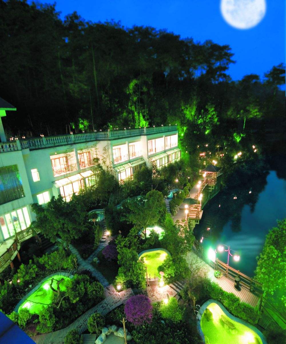 峨眉红珠山温泉