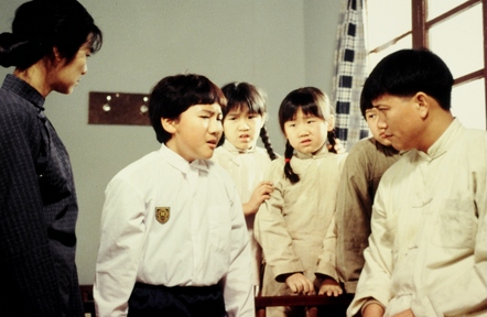  p>《万里长情》是刘家豪执导的电视剧, a href="#" data-lemmaid="