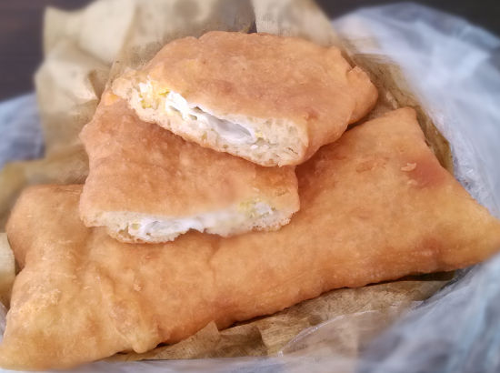  p>鸡蛋布袋(也称鸡蛋荷包,鸡蛋盒子)是山东中西部,河北中南部,河南