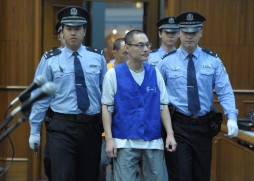 北京男子摔死女童案