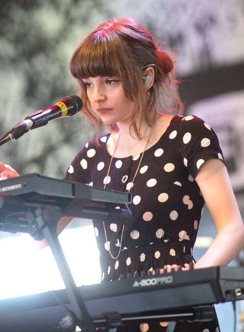  p data-id="gnyxk1bet8">chvrches(读作"churches",艺术化写作"