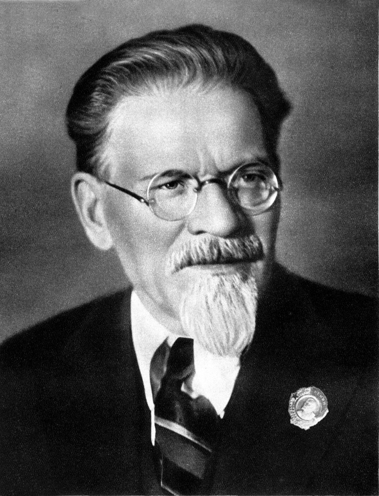  p>米哈伊尔·伊万诺维奇·加里宁(Михаил Иванович К