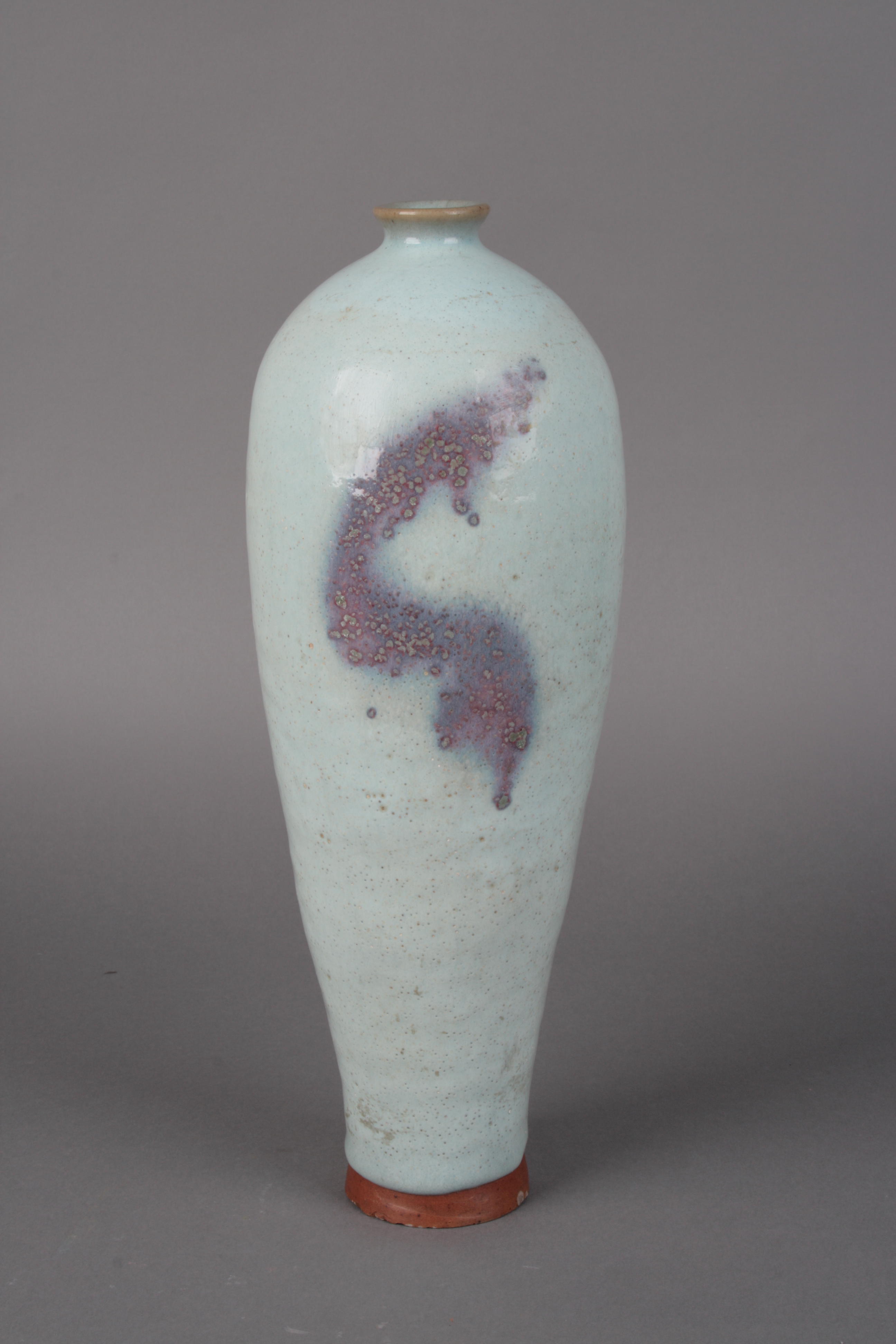 宋钧窑天蓝釉红斑梅瓶