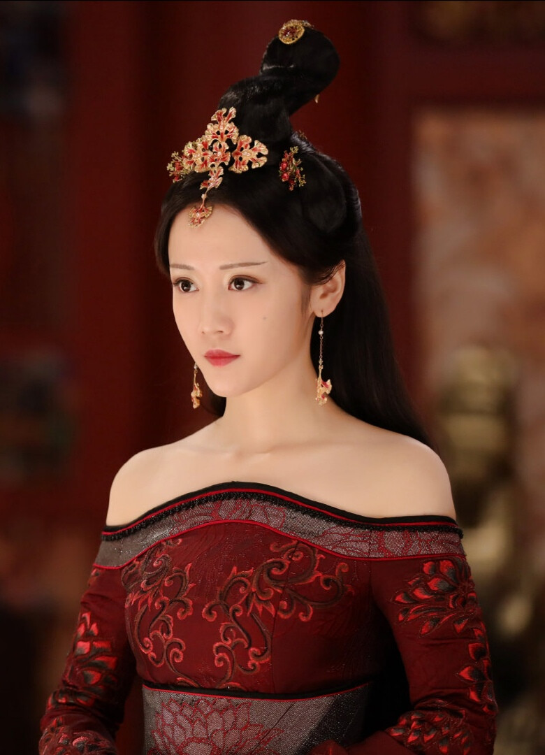 姚莫婉