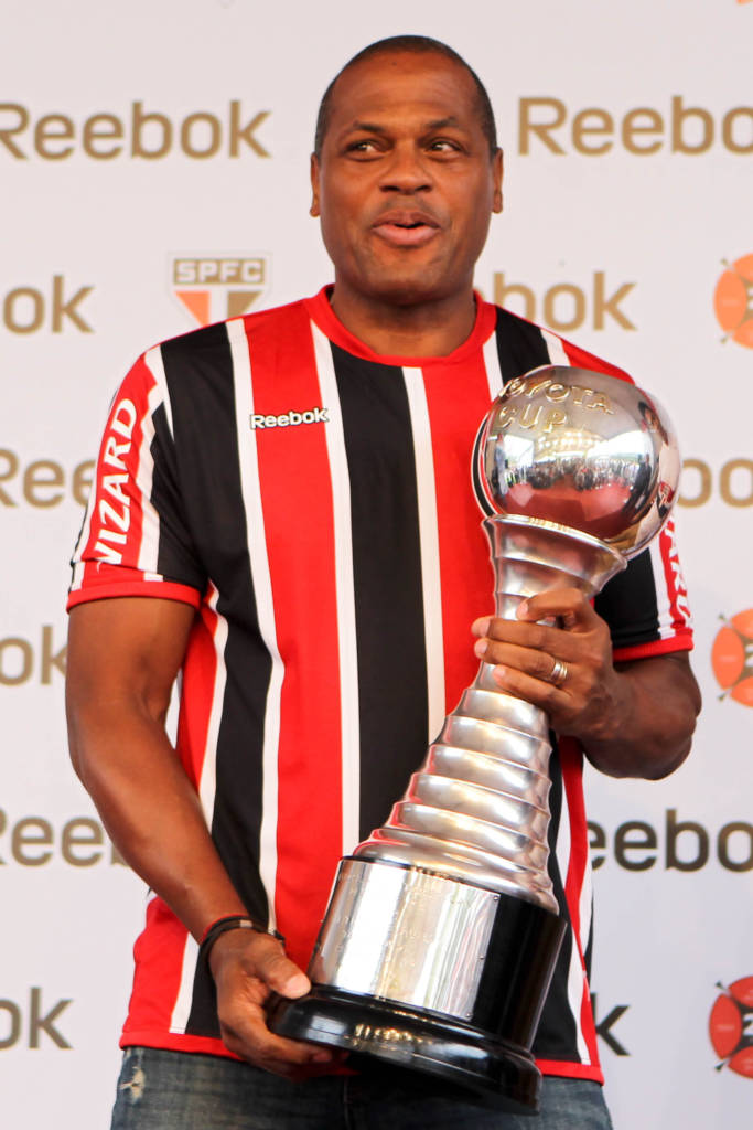 o),全名:罗纳尔多·罗德里格斯·德·热苏斯(ronaldo rodrigues de