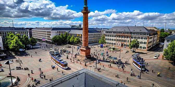 <p>Luisenplatz